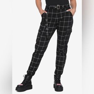 HOT TOPIC NEW WITH TAGS BLACK AND WHITE CARGO JOGGER PANTS
